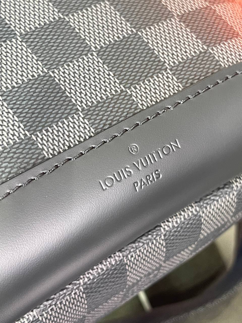 Сумка Louis Vuitton Avenue — фото 7