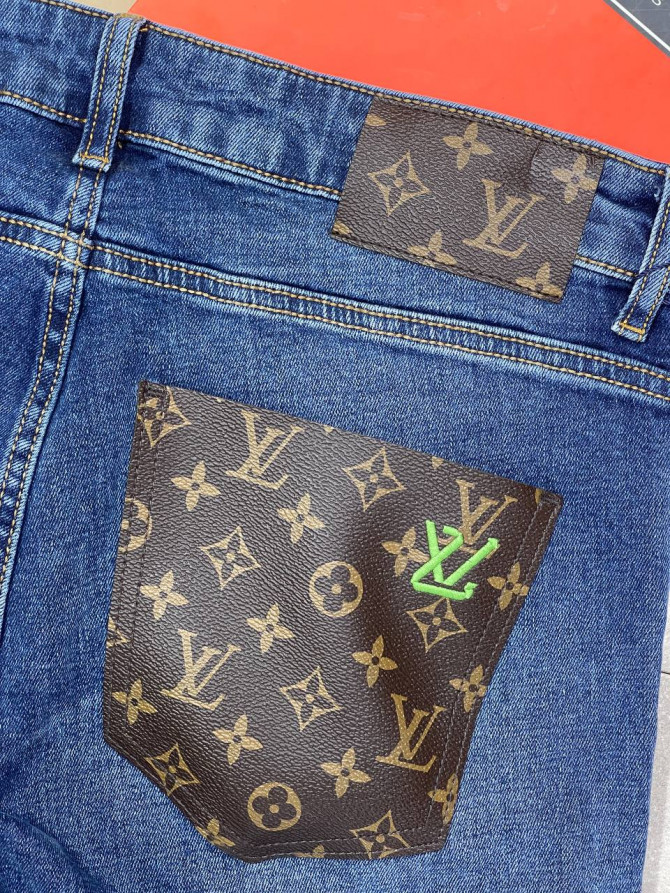 Джинсы Louis Vuitton — изображение 6