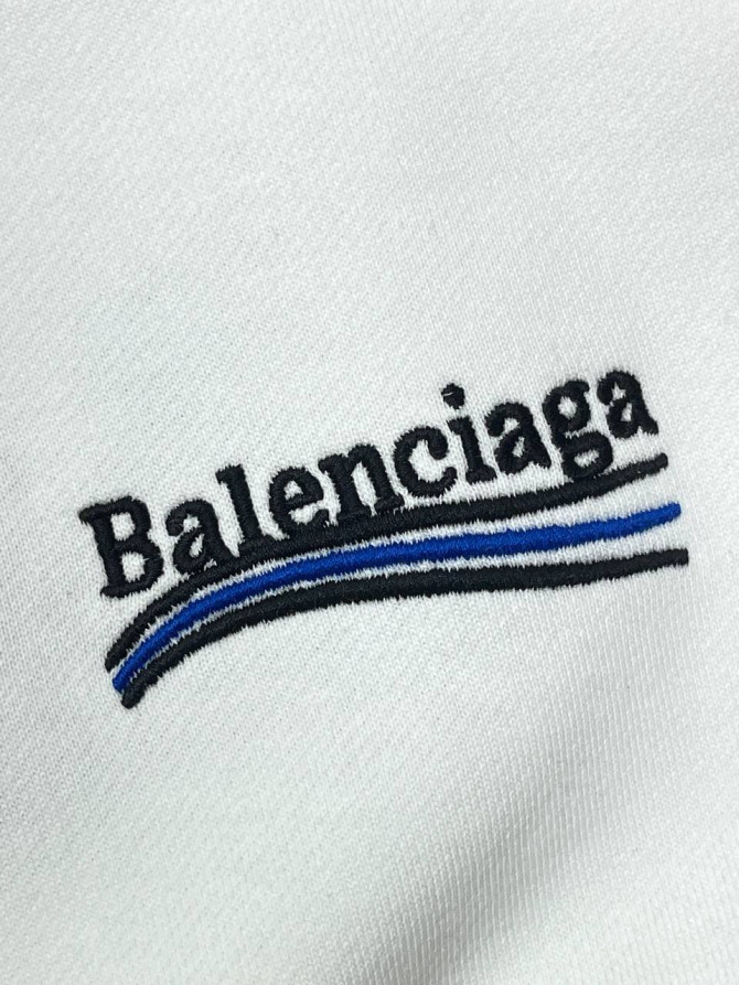 Худи Balenciaga — изображение 4
