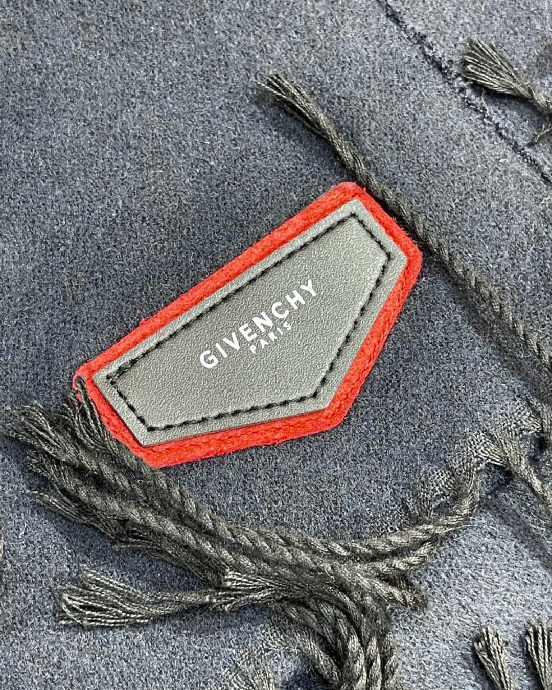Шарф Givenchy — изображение 7