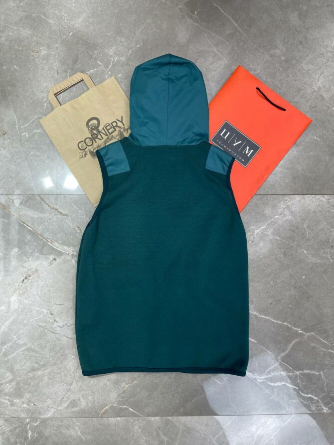 Жилет Moncler (дисконт) — изображение 2