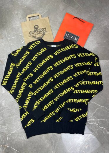 Свитер Vetements