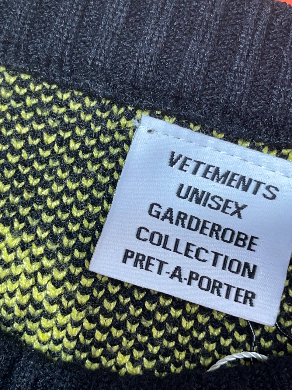 Свитер Vetements — фото 6