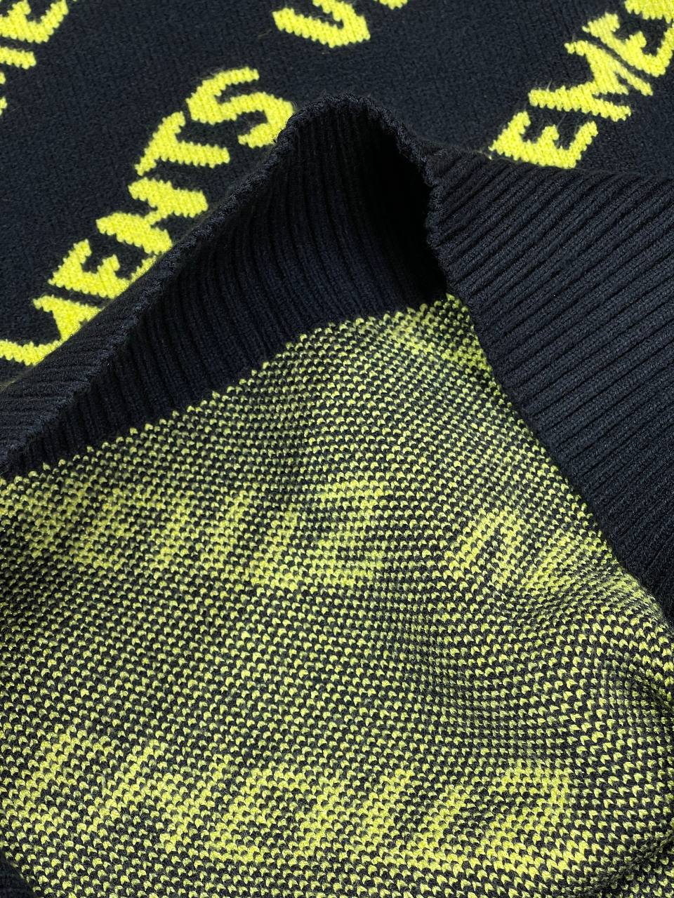 Свитер Vetements — фото 7