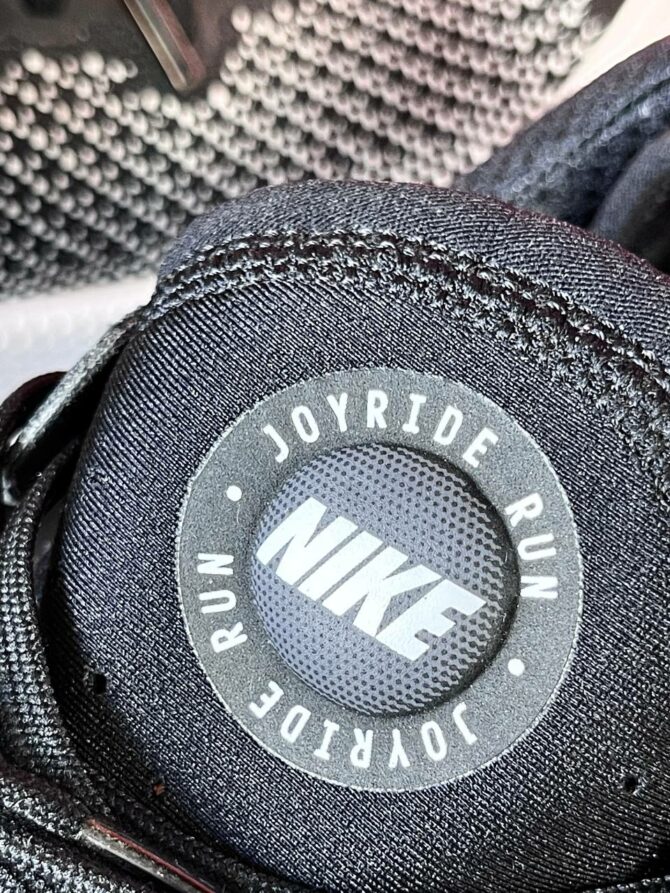 Кроссовки Nike — изображение 7