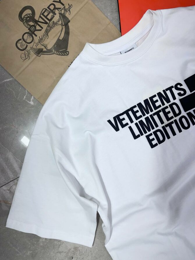 Футболка Vetements TNF Logo — изображение 3