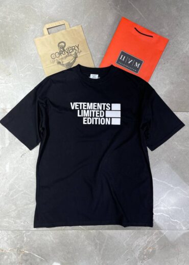 Футболка Vetements TNF Logo