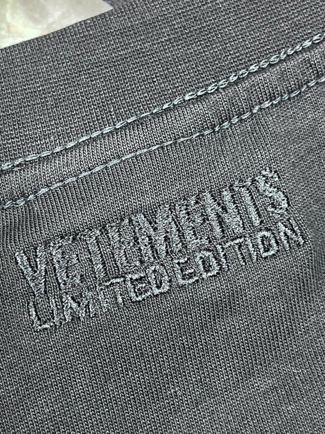 Футболка Vetements — изображение 9