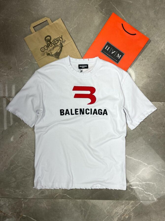 Футболка Balenciaga