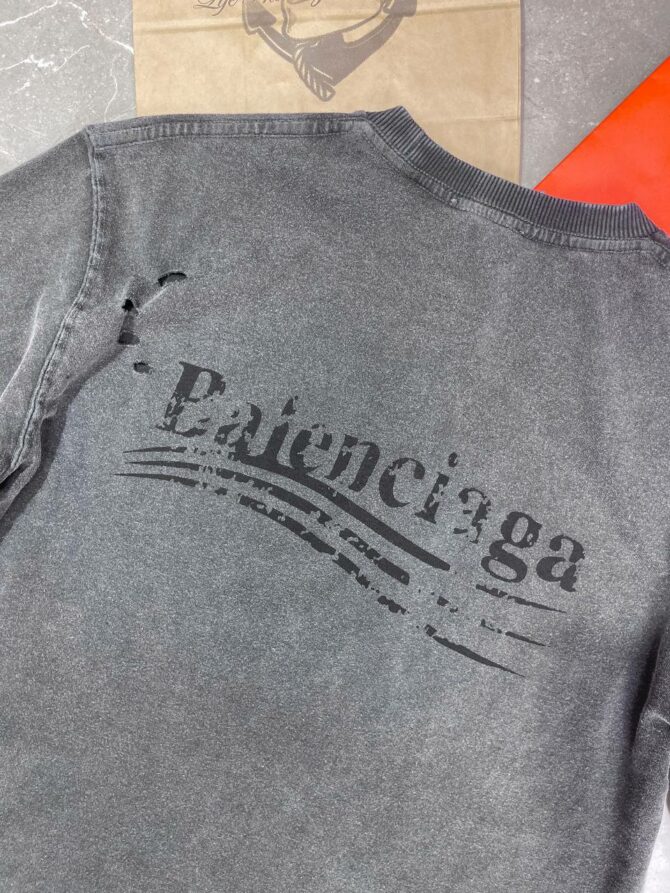 Футболка Balenciaga — изображение 9
