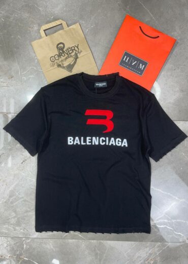 Футболка Balenciaga