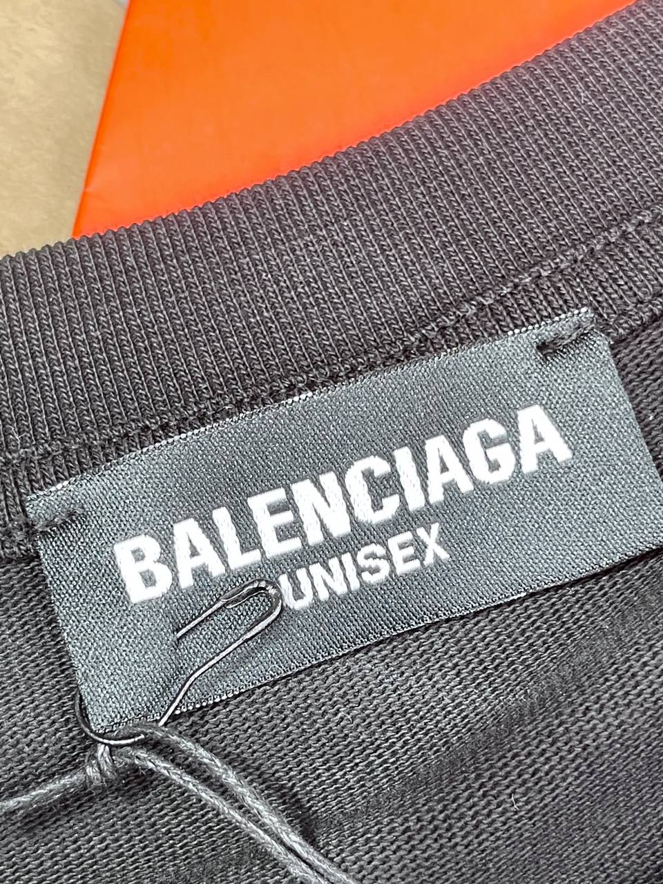 Футболка Balenciaga — фото 6