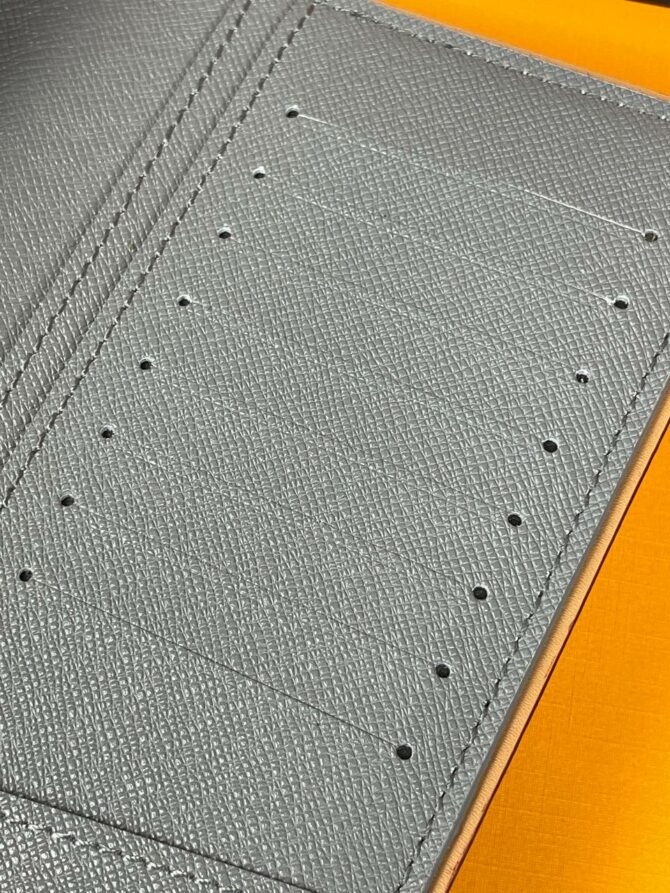 Кошелёк Louis Vuitton — изображение 7