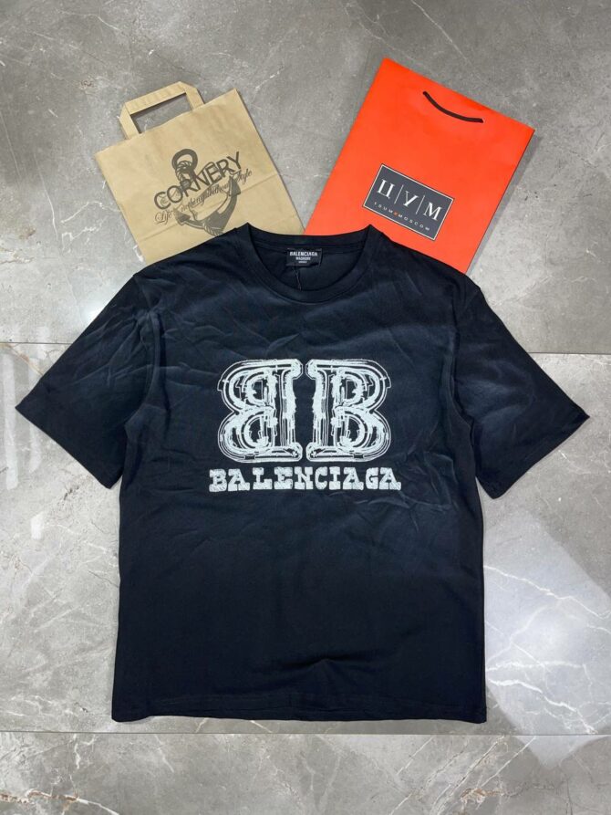 Футболка Balenciaga