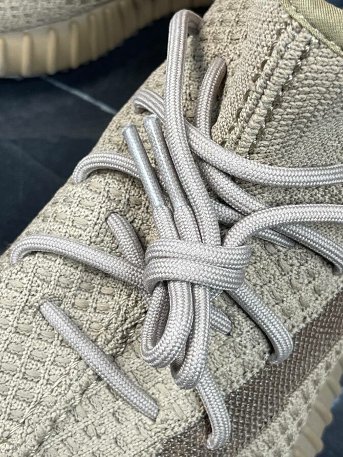 Yeezy 350 V2 Earth — изображение 4