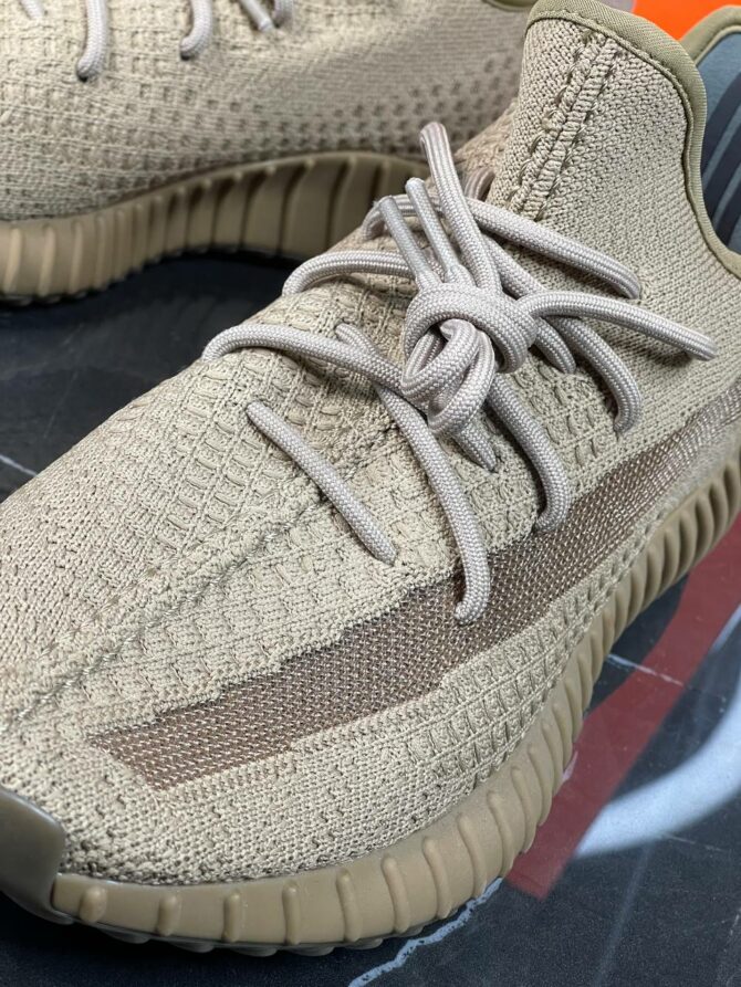 Yeezy 350 V2 Earth — изображение 7