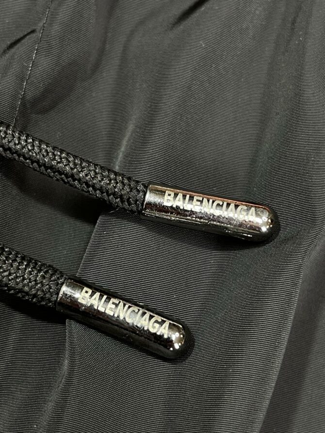 Шорты Balenciaga — изображение 9