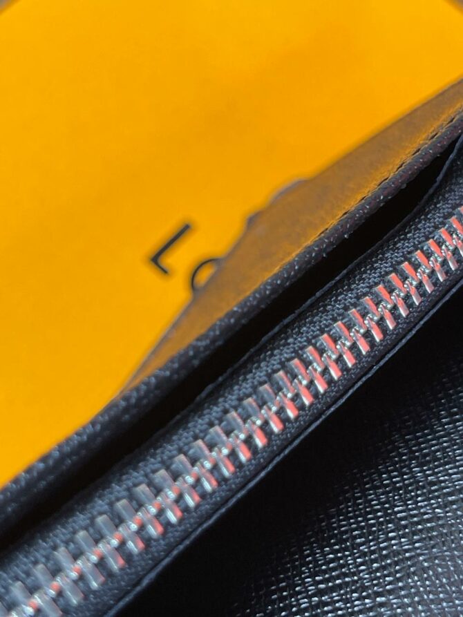 Кошелёк Louis Vuitton — изображение 6