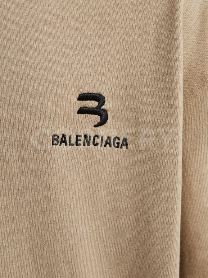 Футболка Balenciaga — изображение 5