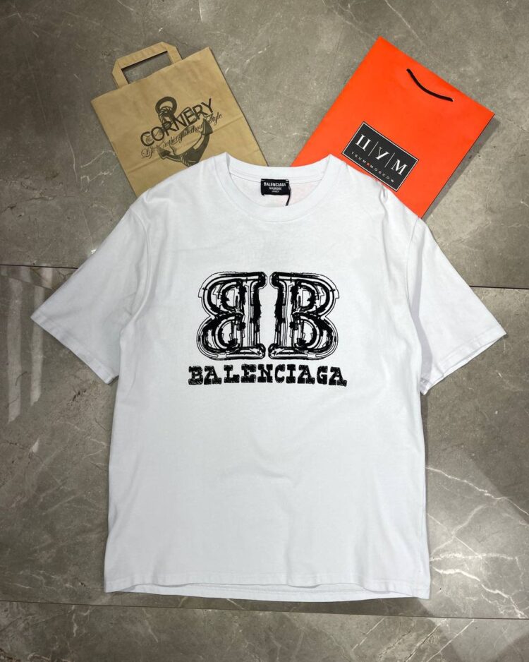 Футболка Balenciaga — фото 10