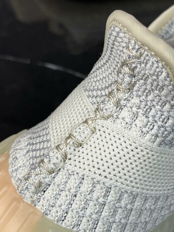 Yeezy 350 V2 LundRF — изображение 9