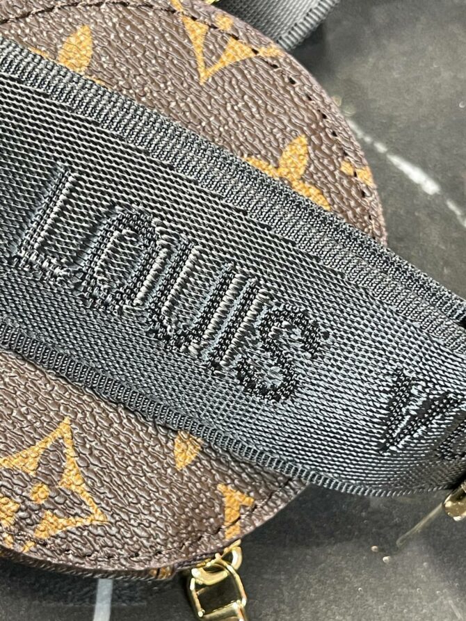 Сумка Louis Vuitton Multi Pochette — изображение 6