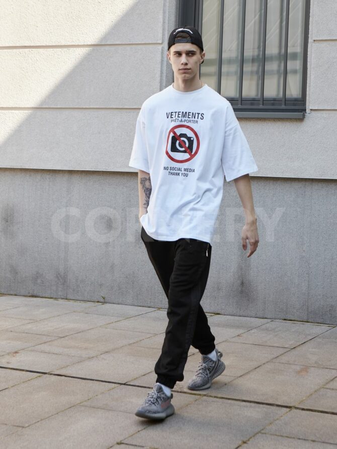 Футболка Vetements — изображение 9