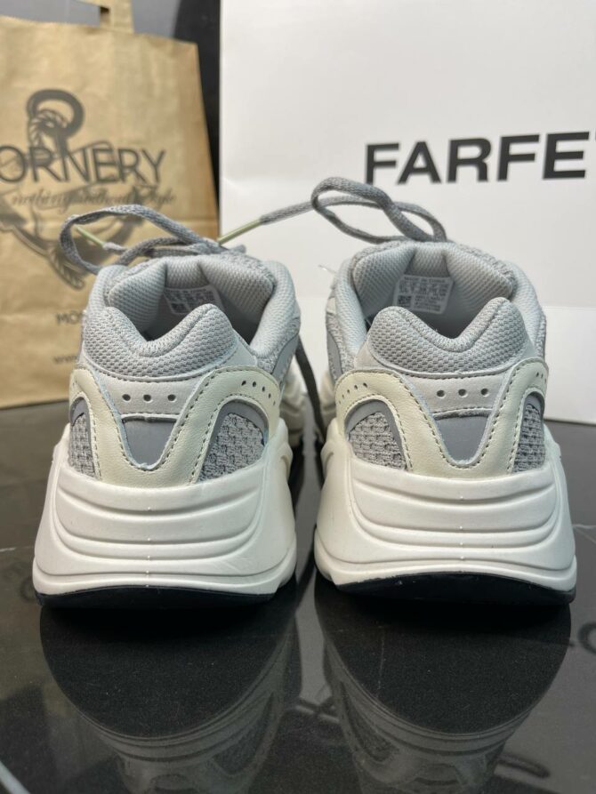Yeezy 700 Static — изображение 2