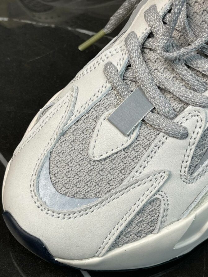 Yeezy 700 Static — изображение 6
