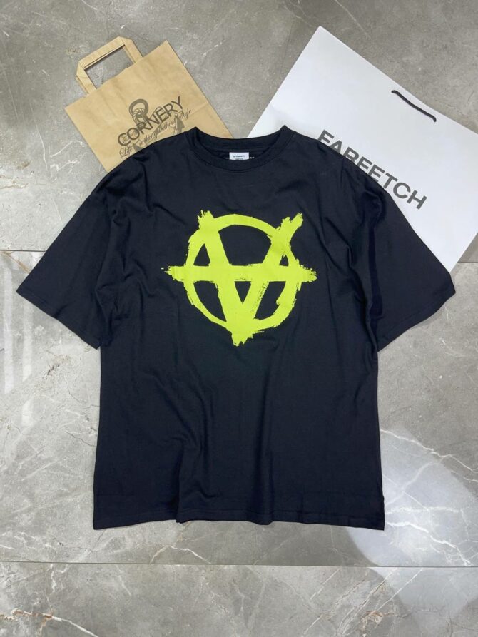 Футболка Vetements