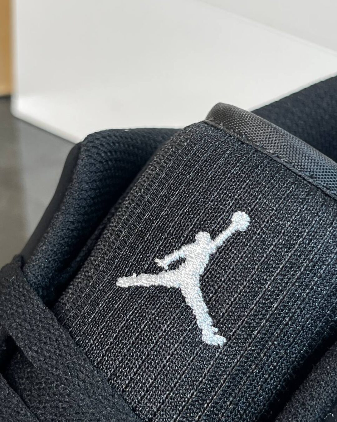 Кеды Air Jordan 1 Low White/Black Mystic Green — изображение 6