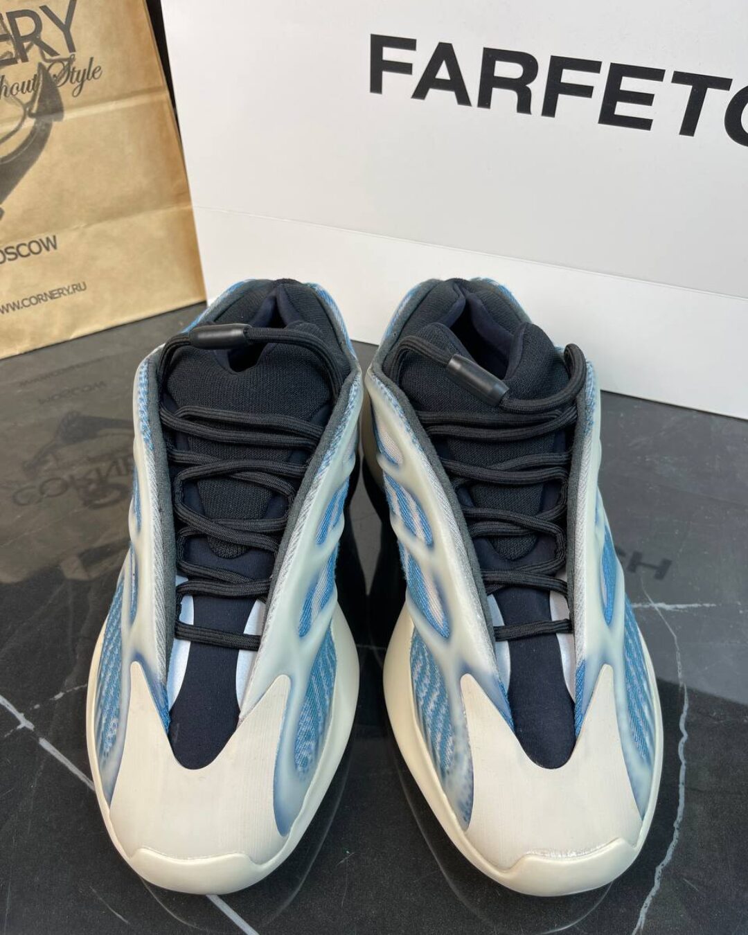 Yeezy 700 V3 Kyanite (дисконт) — изображение 2