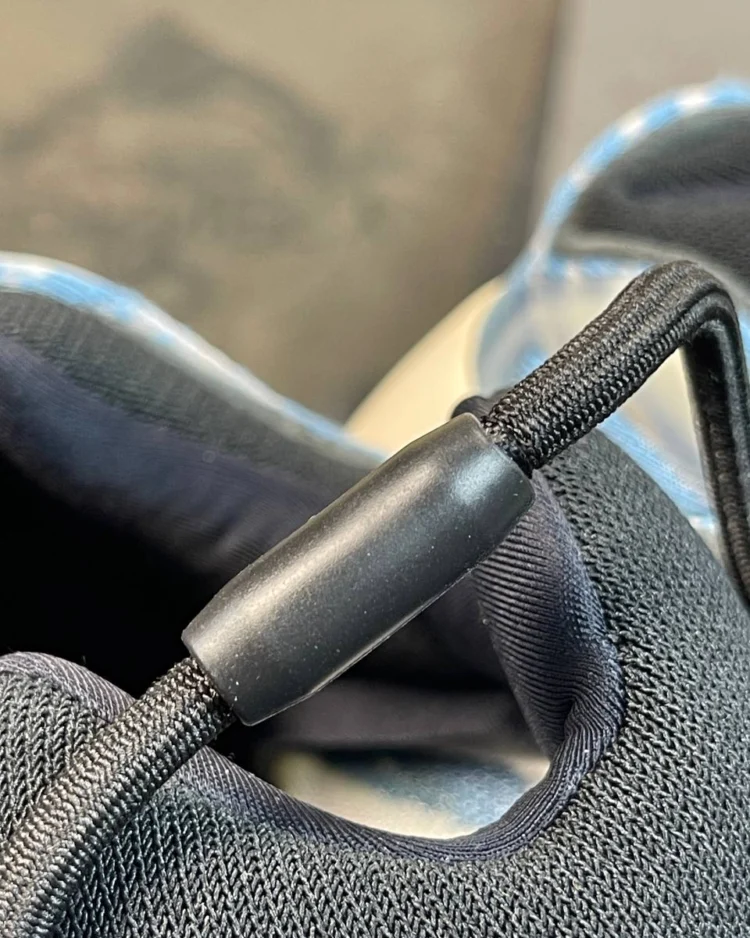 Yeezy 700 V3 Kyanite (дисконт) — фото 10