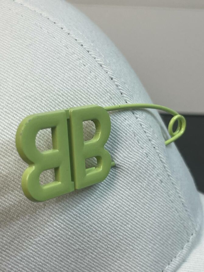 Кепка Balenciaga — изображение 4