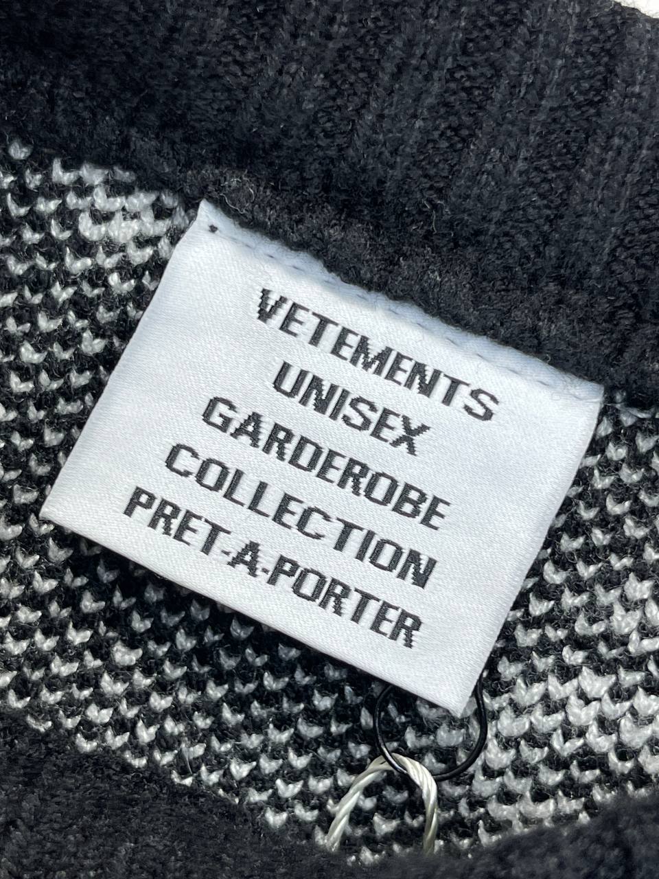Свитер Vetements — фото 8