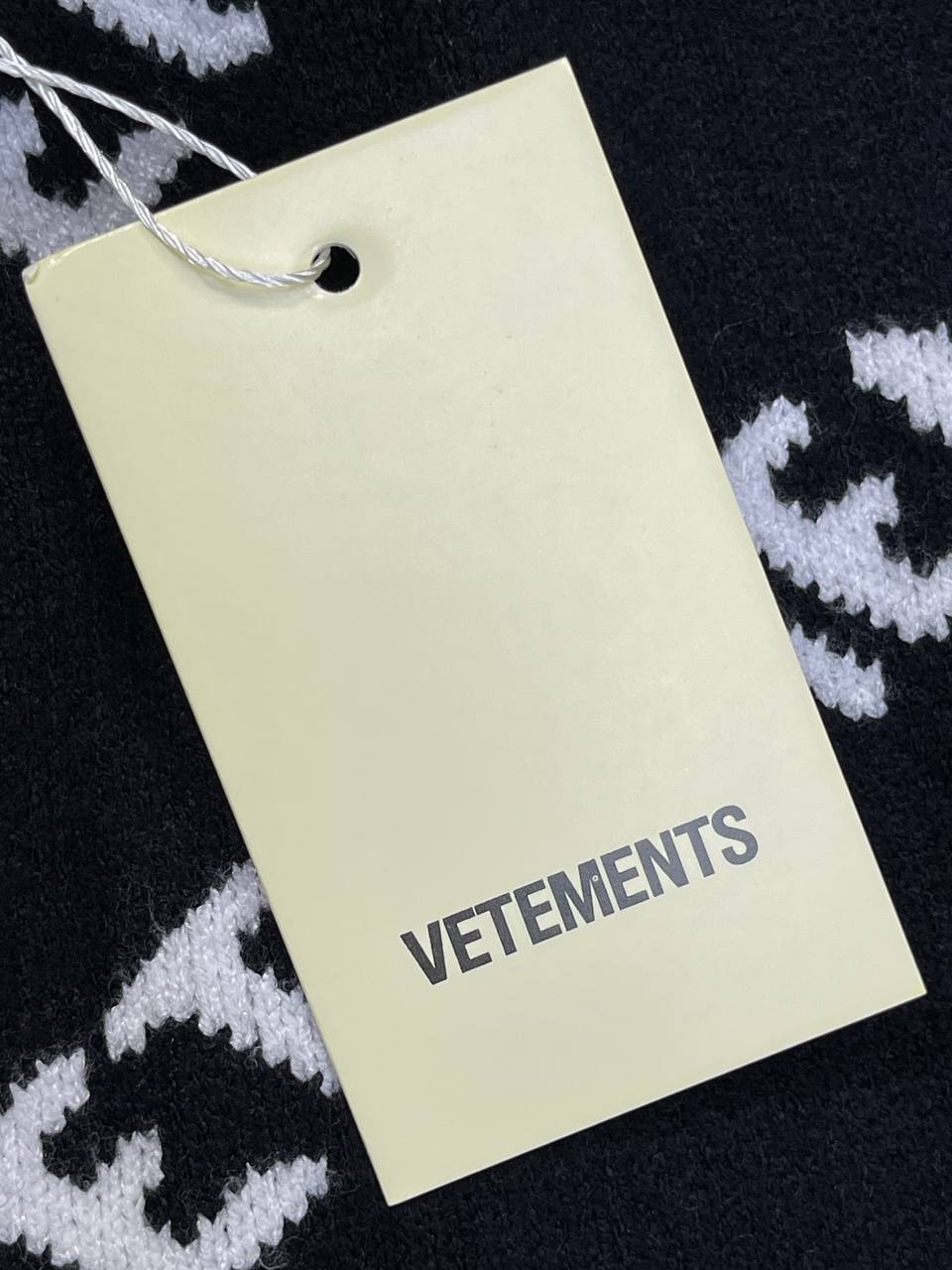 Свитер Vetements — фото 10