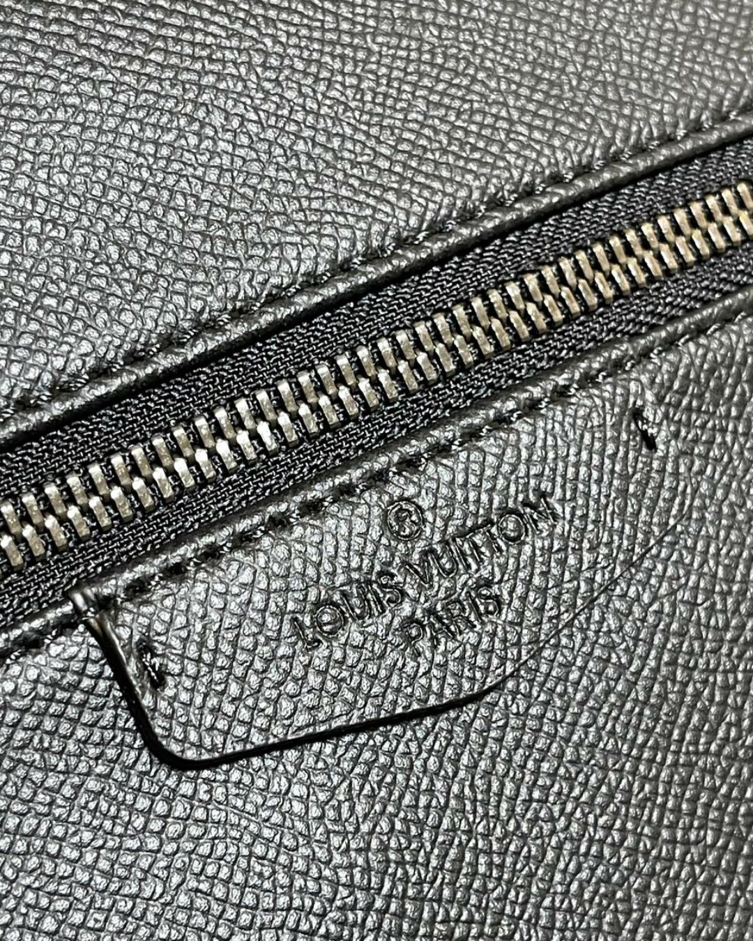 Рюкзак Louis Vuitton — изображение 4