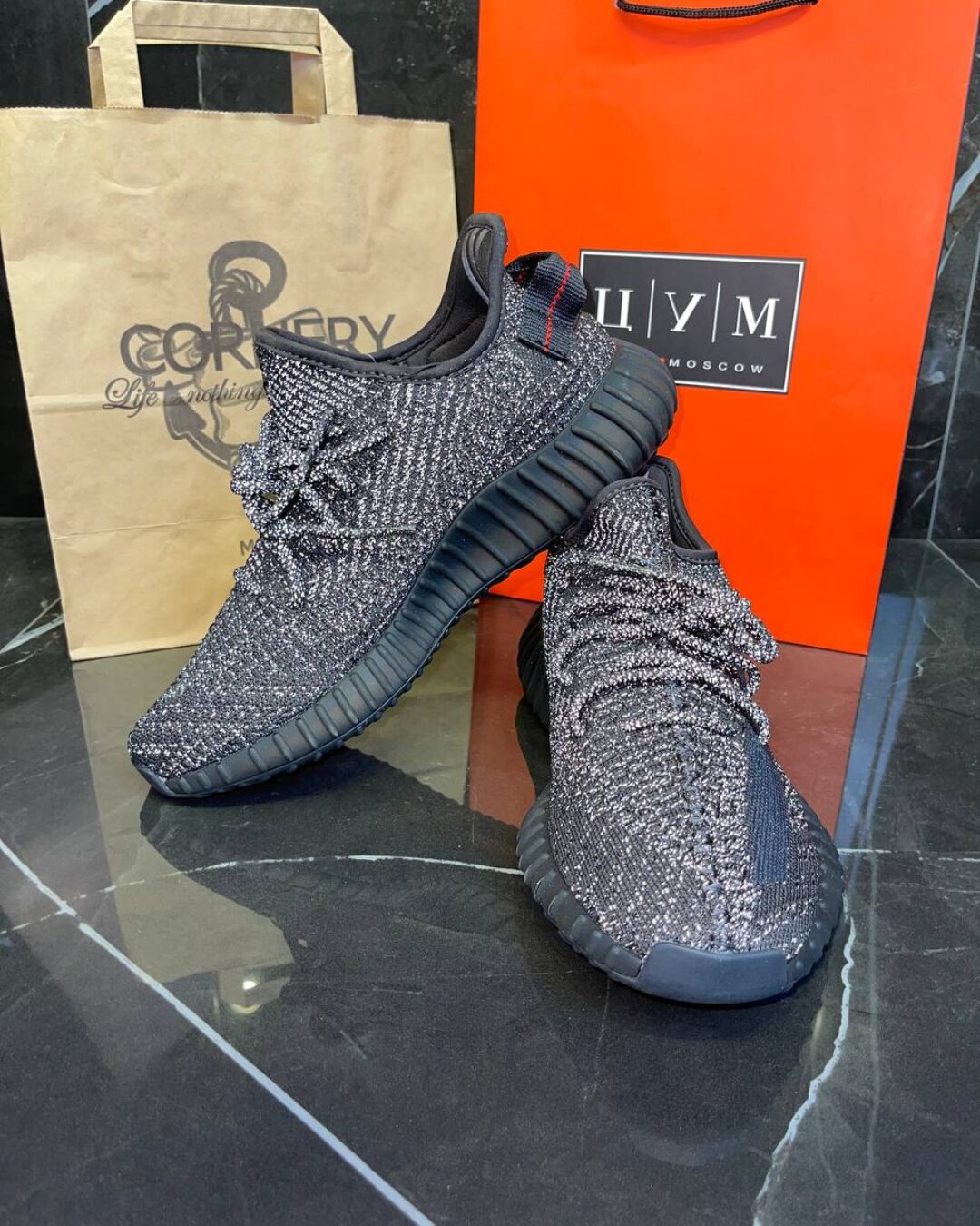 Yeezy 350 V2 Static Black Reflective — изображение 5