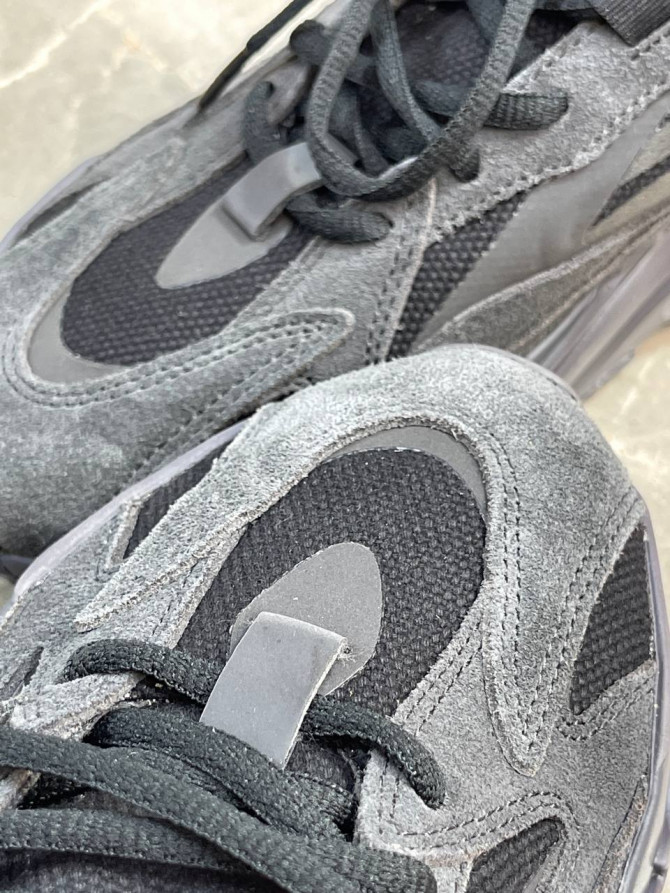 Yeezy 700 Vanta — изображение 7