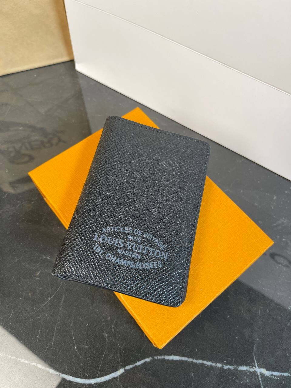 Картхолдер Louis Vuitton