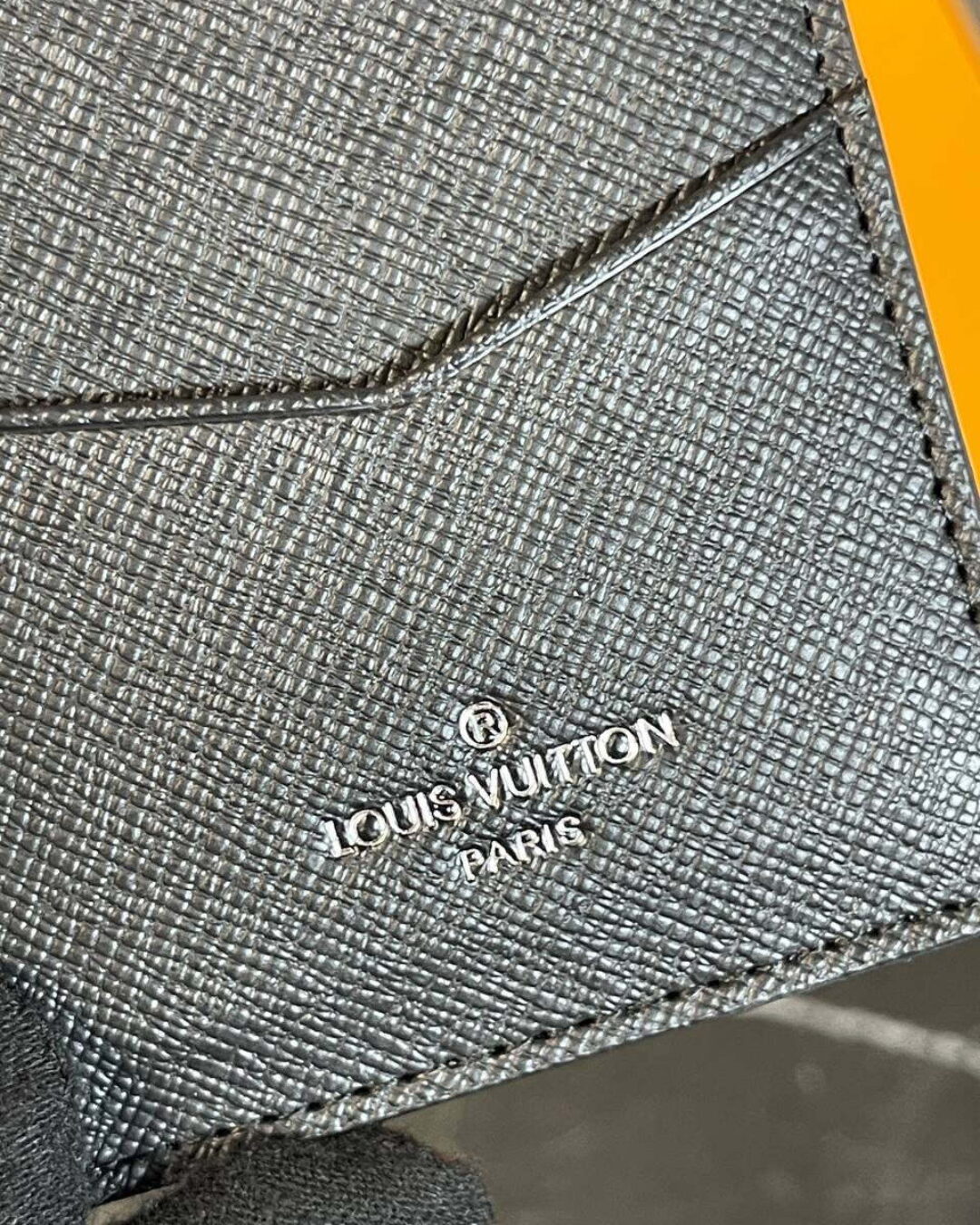 Картхолдер Louis Vuitton — изображение 8