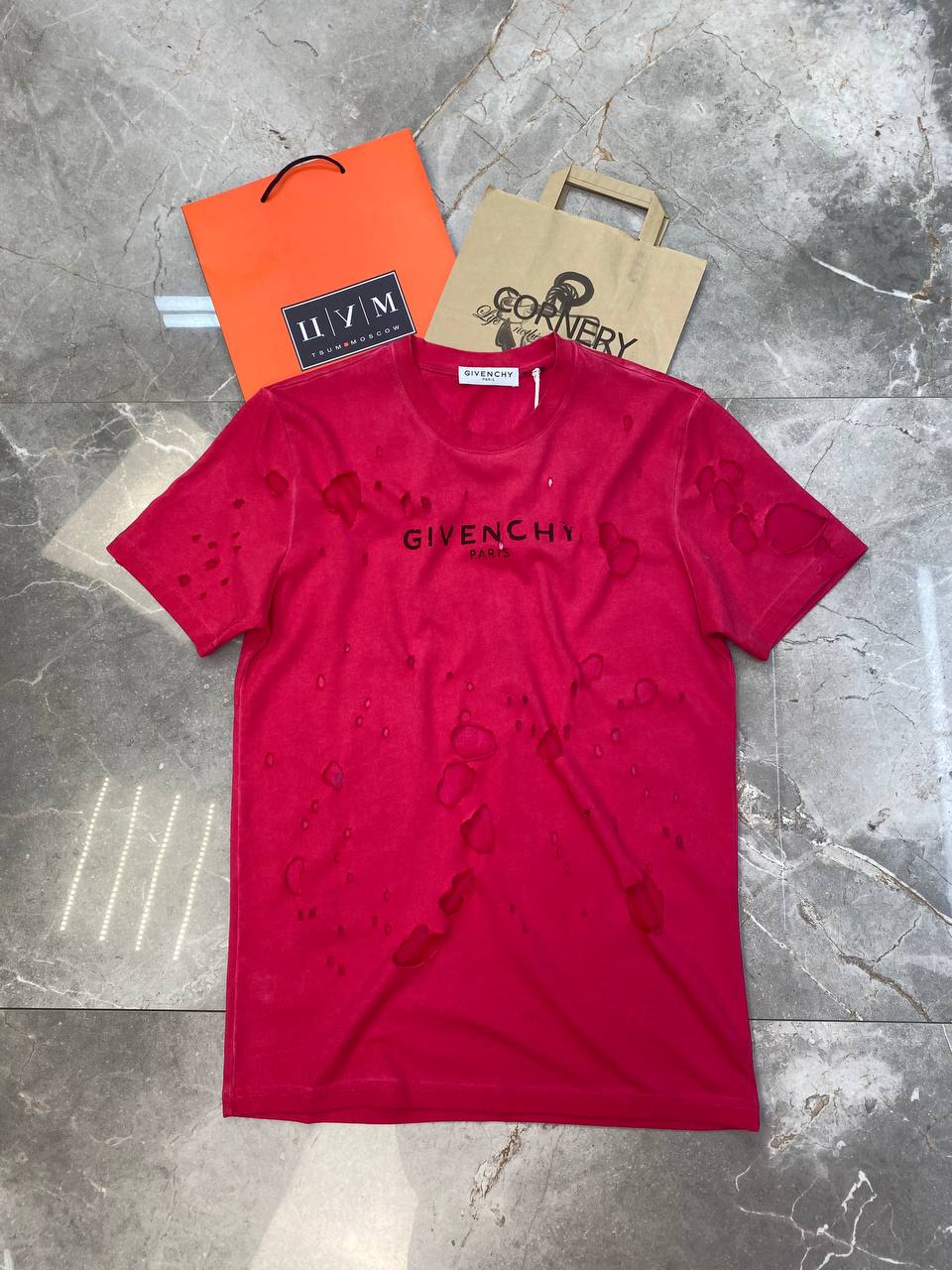 Футболка Givenchy