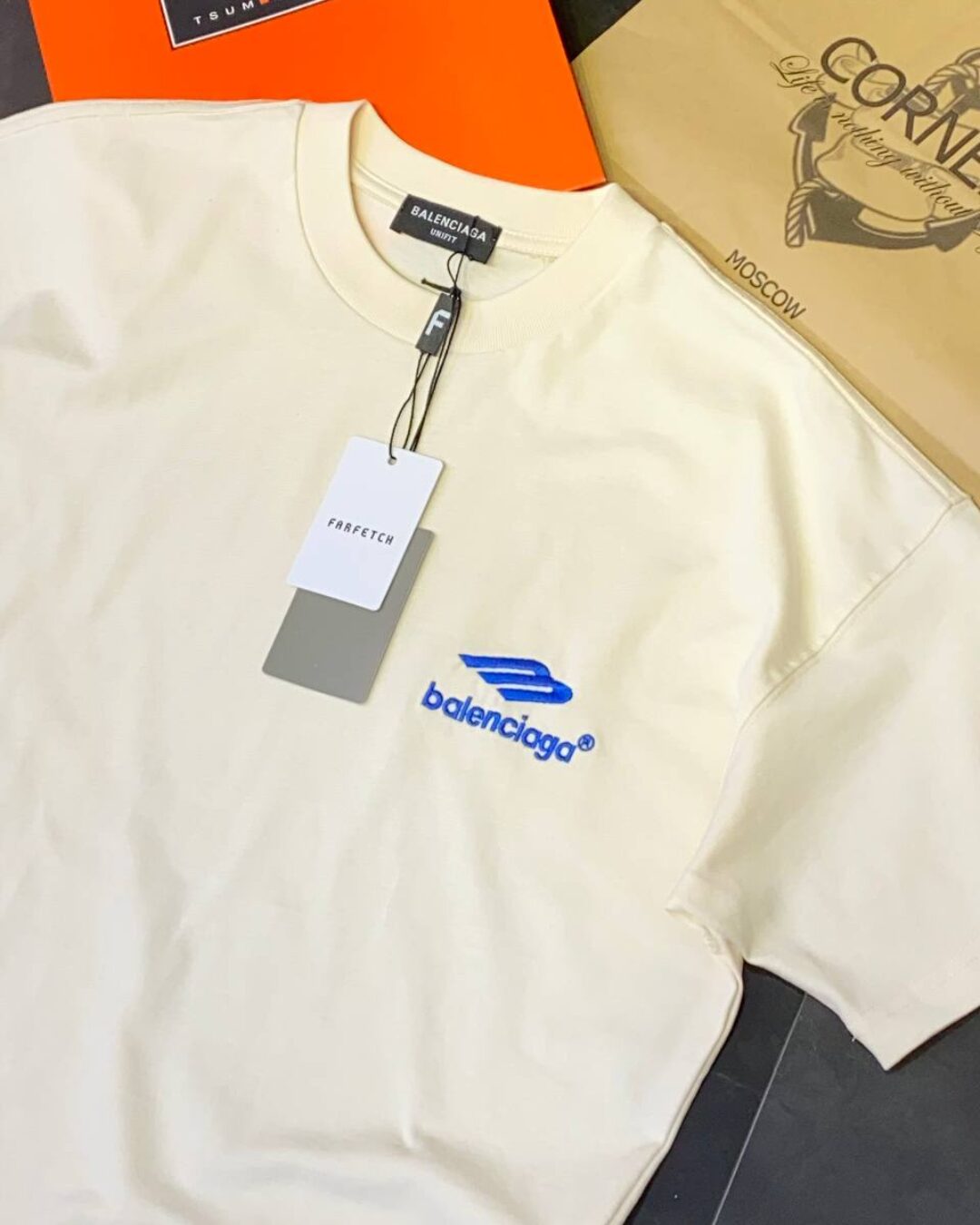 Футболка Balenciaga — изображение 3