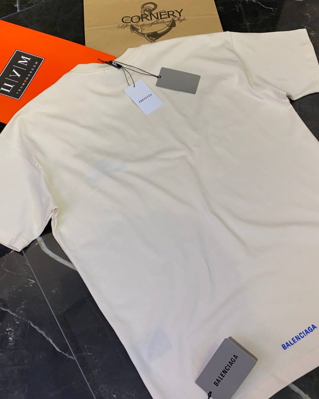 Футболка Balenciaga — изображение 6