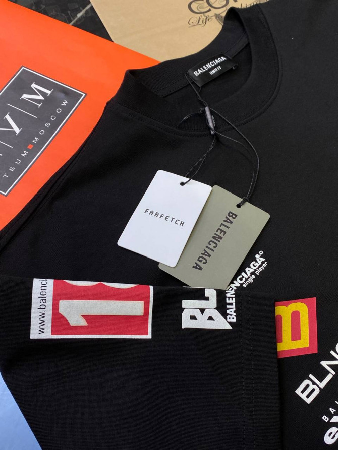 Футболка Balenciaga — изображение 6