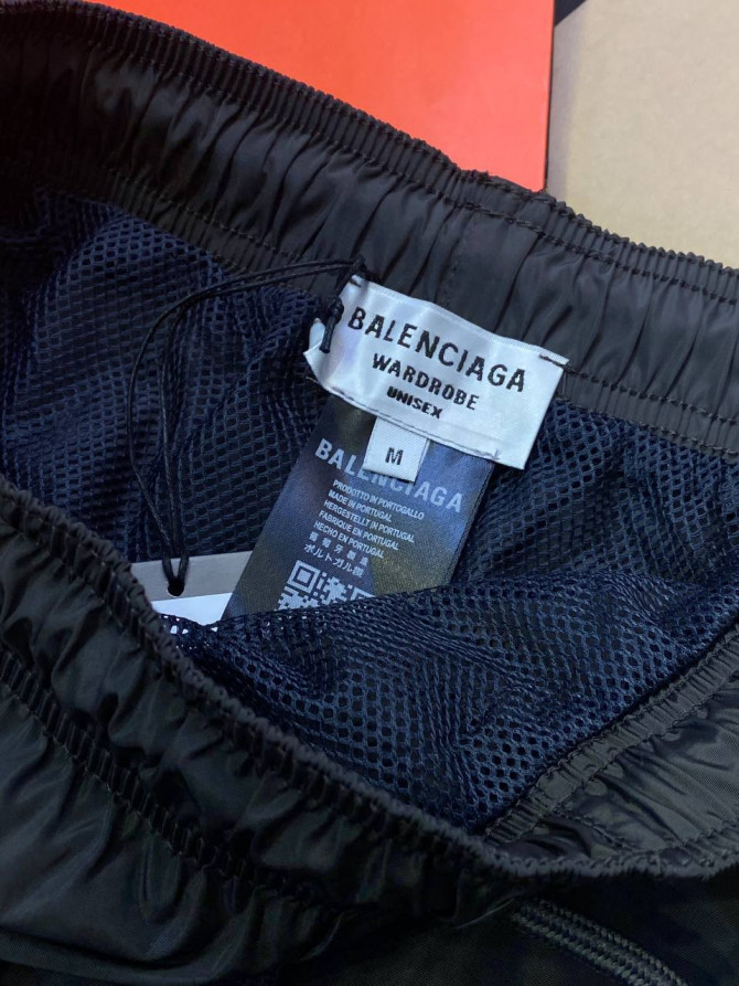Шорты Balenciaga — изображение 4