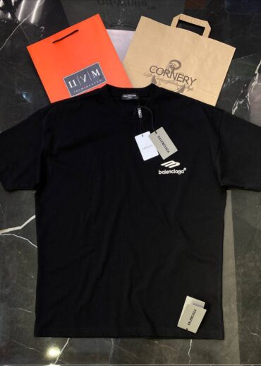 Футболка Balenciaga