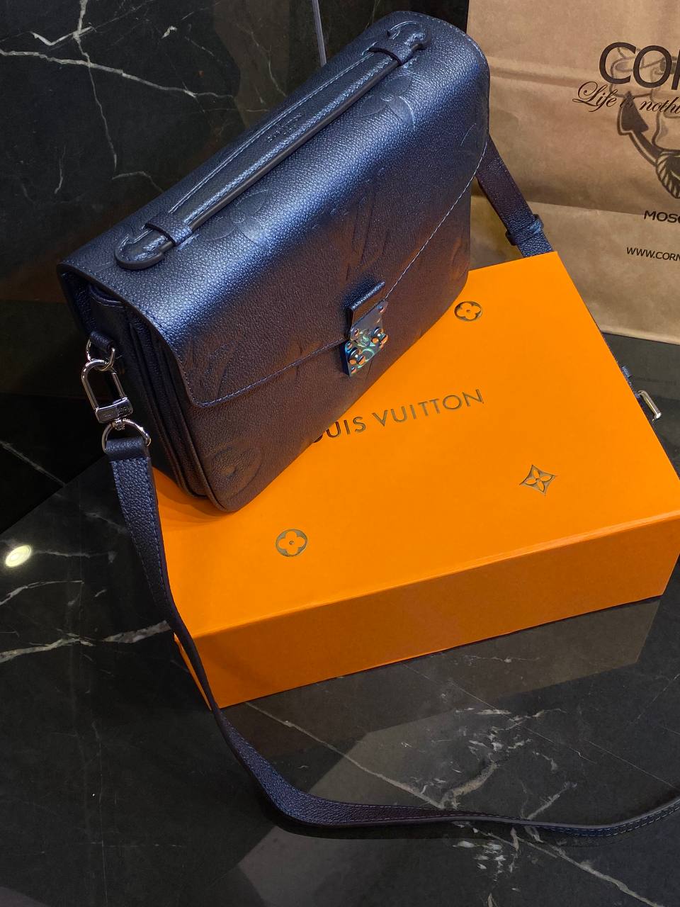 Сумка Louis Vuitton Pochette — фото 6
