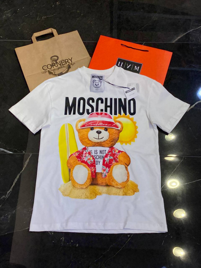 Футболка Moschino