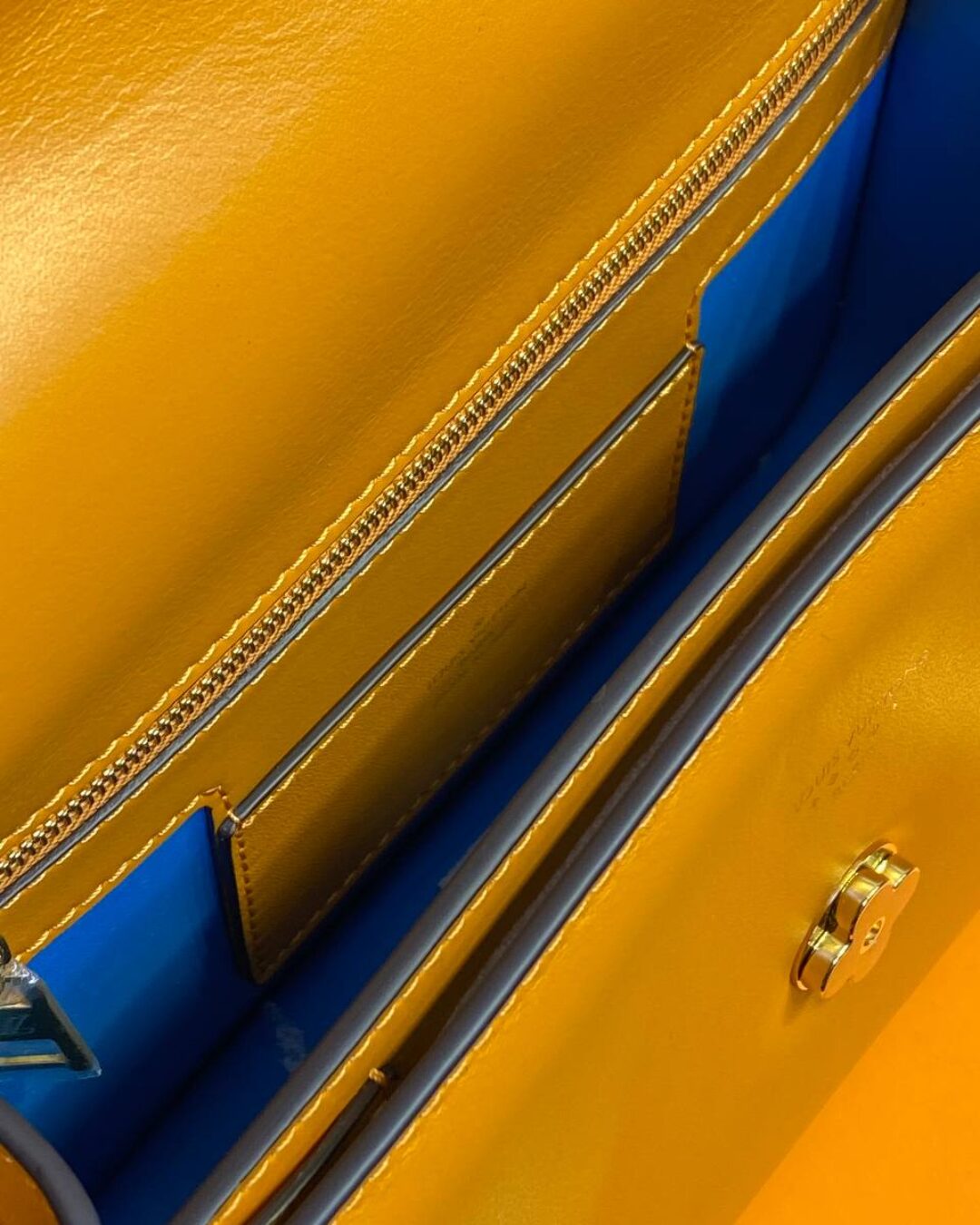 Сумка Louis Vuitton Pont 9 Soft MM — изображение 6